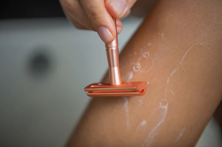 copper_razor_6_73b3ba2f-c7e5-4638-bbe2-3142c663ca16.webp