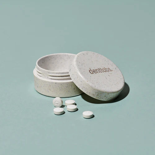 DENTtabs Travel Tin